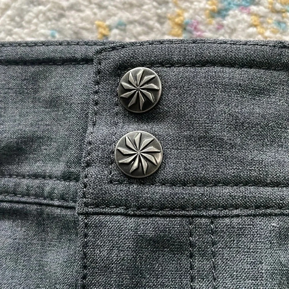 ATHLETA Sirrus Gray Wool Blend Mini Skirt Inner drawstring Women’s Size 6 - Picture 4 of 13